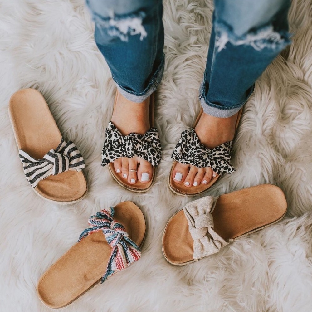 Black Cheetah Slip On Linen Fabric Bow Sandals - Picture 9 of 13